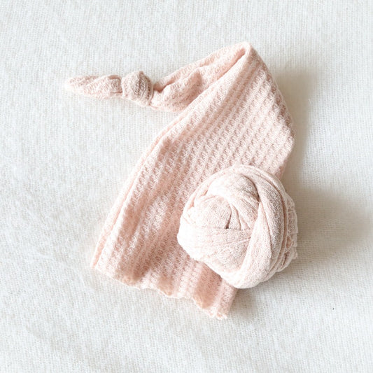 Newborn Props Photographic Caps Are Matched With Baby Boy Onesies